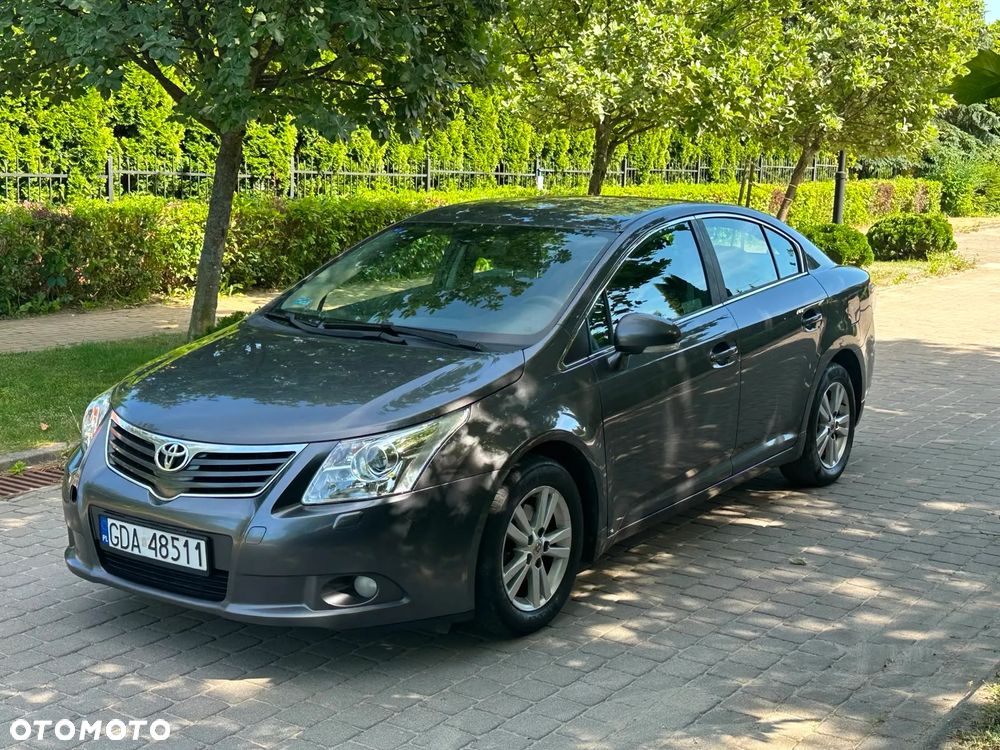 Toyota Avensis 1.8 Sol - 3