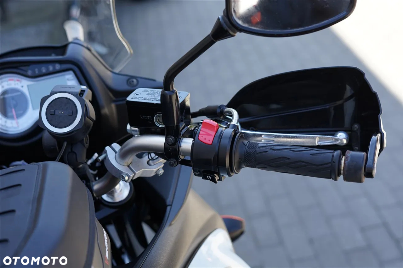 Suzuki DL - 15