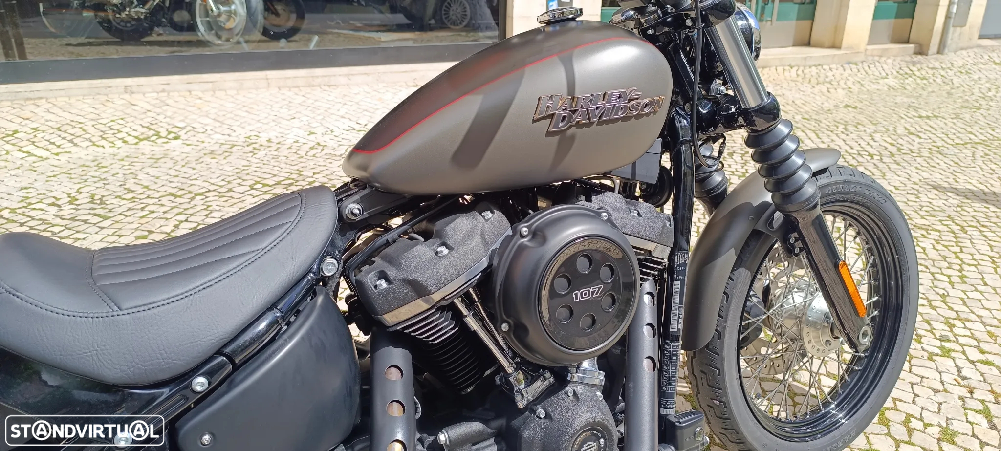 Harley-Davidson Softail STREET BOB 107 - 6