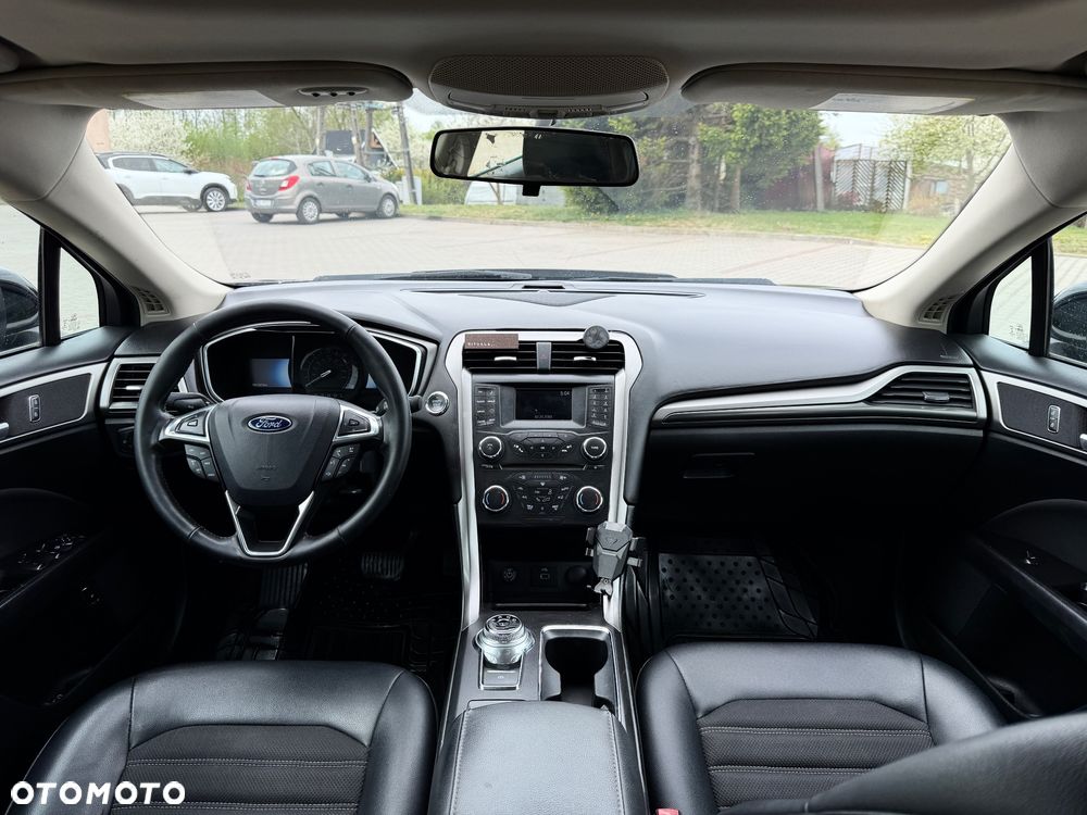 Ford Fusion - 23