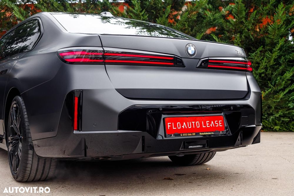 BMW Seria 7 740 xDrive MHEV - 7