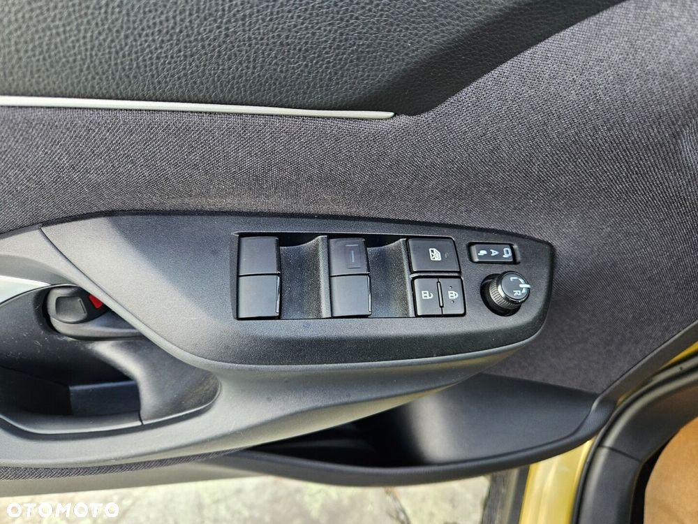 Toyota Yaris Cross Hybrid 1.5 Comfort - 23