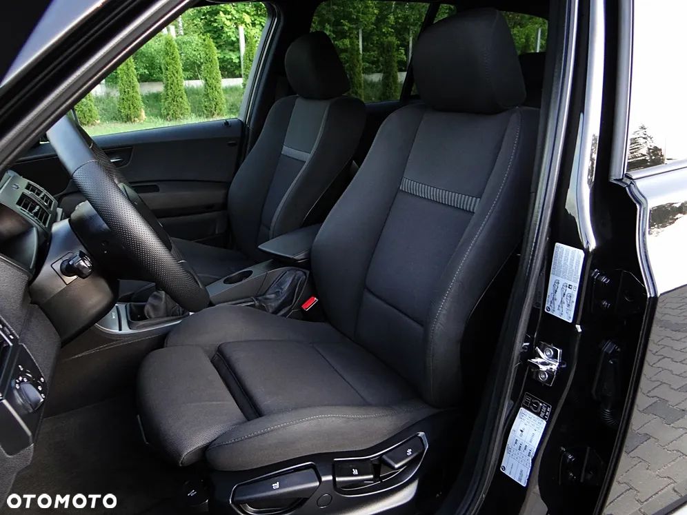 BMW X3 2.0d - 33