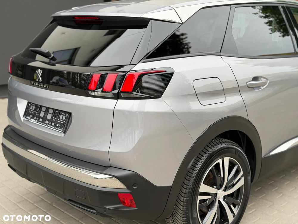 Peugeot 3008 1.2 PureTech Allure S&S - 22