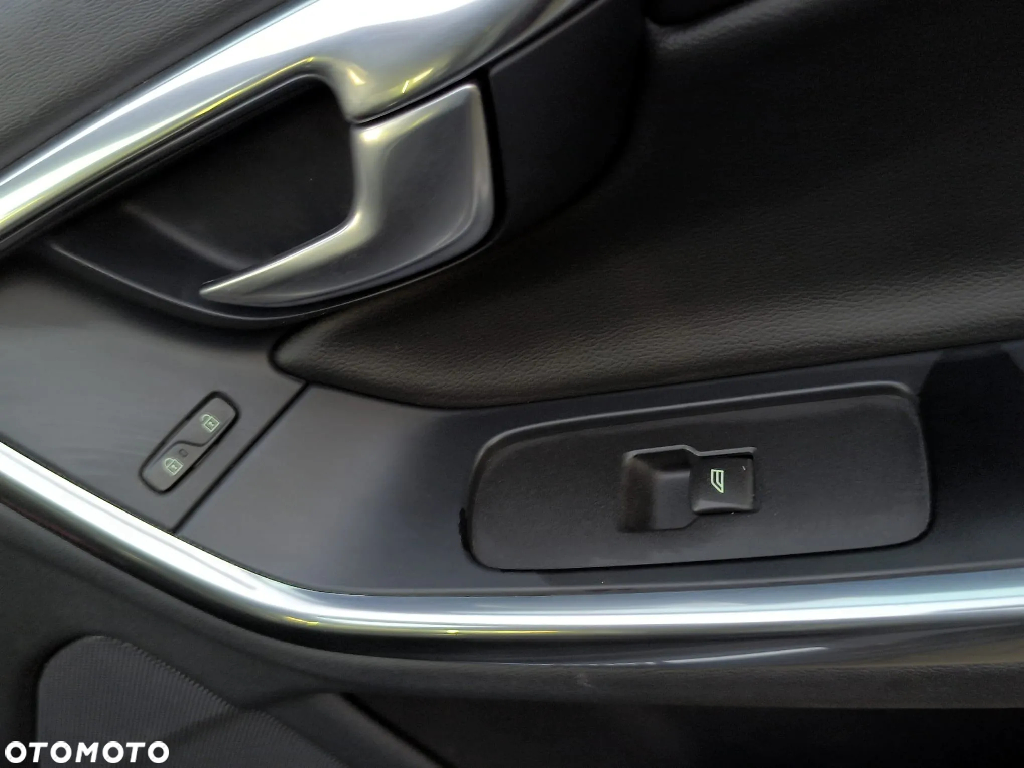 Volvo V60 D3 Summum - 16