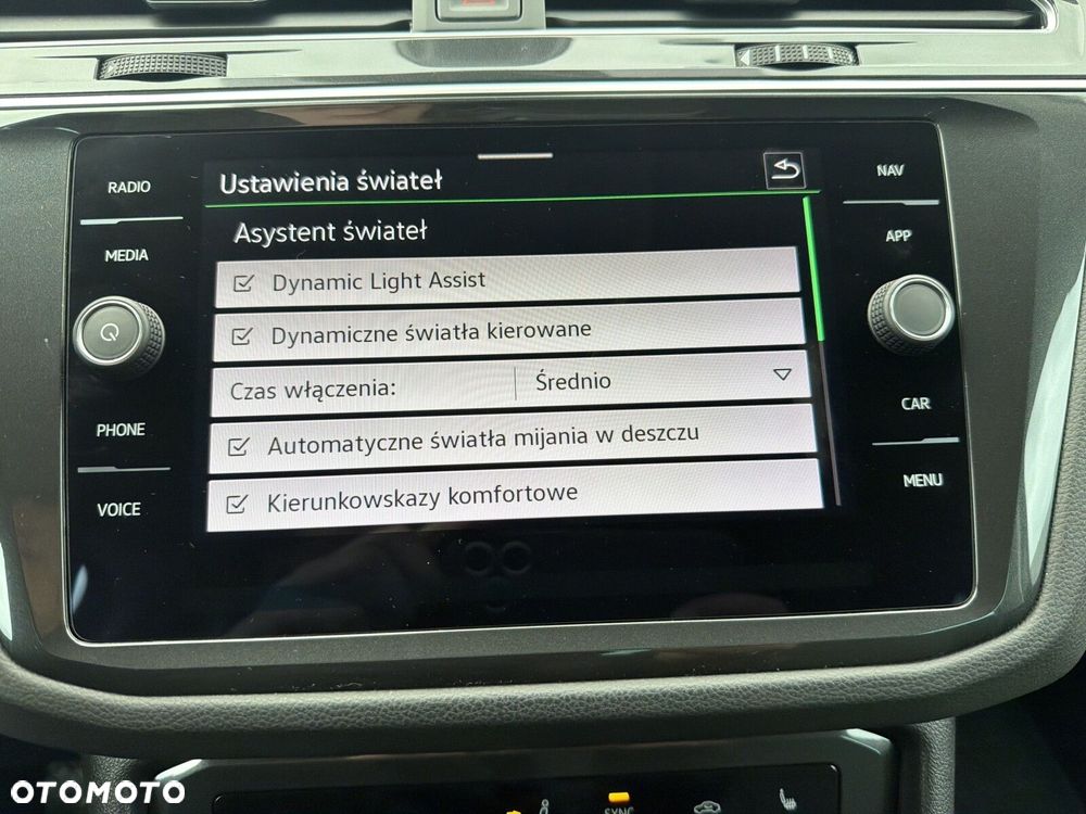 Volkswagen Tiguan - 26