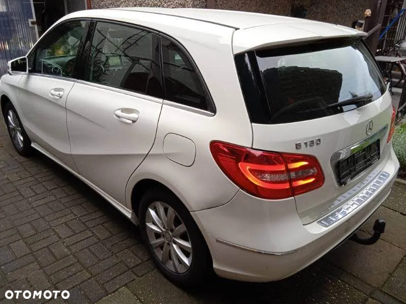 Mercedes-Benz Klasa B 180 (BlueEFFICIENCY) - 6