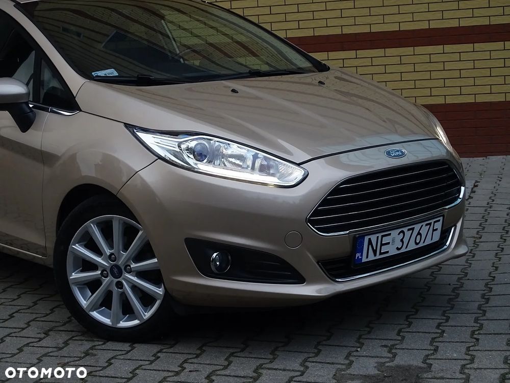 Ford Fiesta 1.0 EcoBoost Powershift Titanium - 39