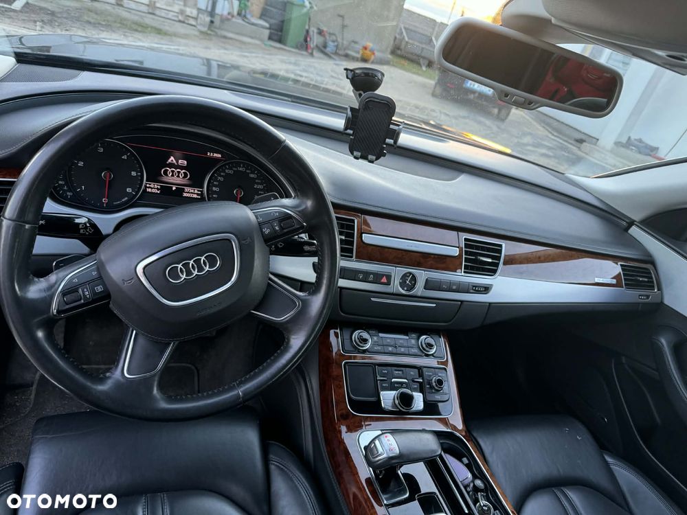 Audi A8 4.2 TDI Quattro - 9