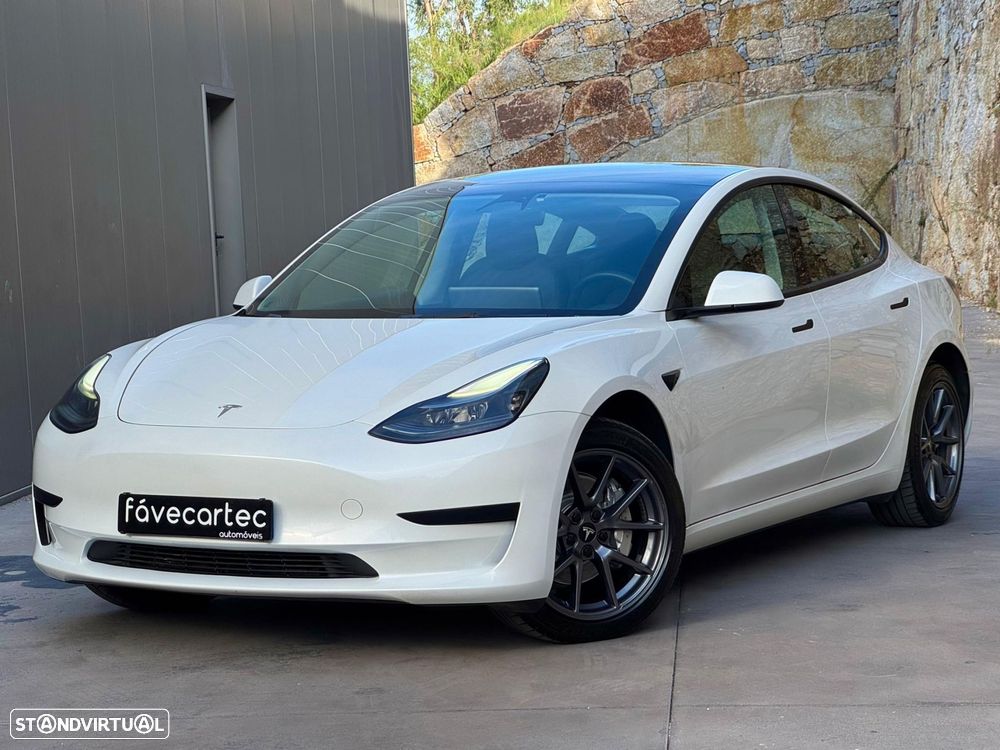 Tesla Model 3 Standard Range Plus RWD - 2