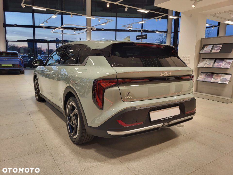 Kia K4 - 7
