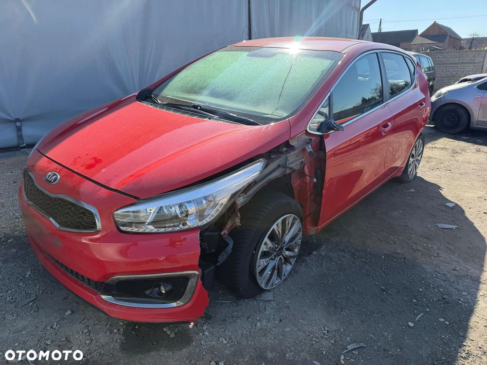 Kia Ceed 1.6 CRDi 136 ISG Vision - 25