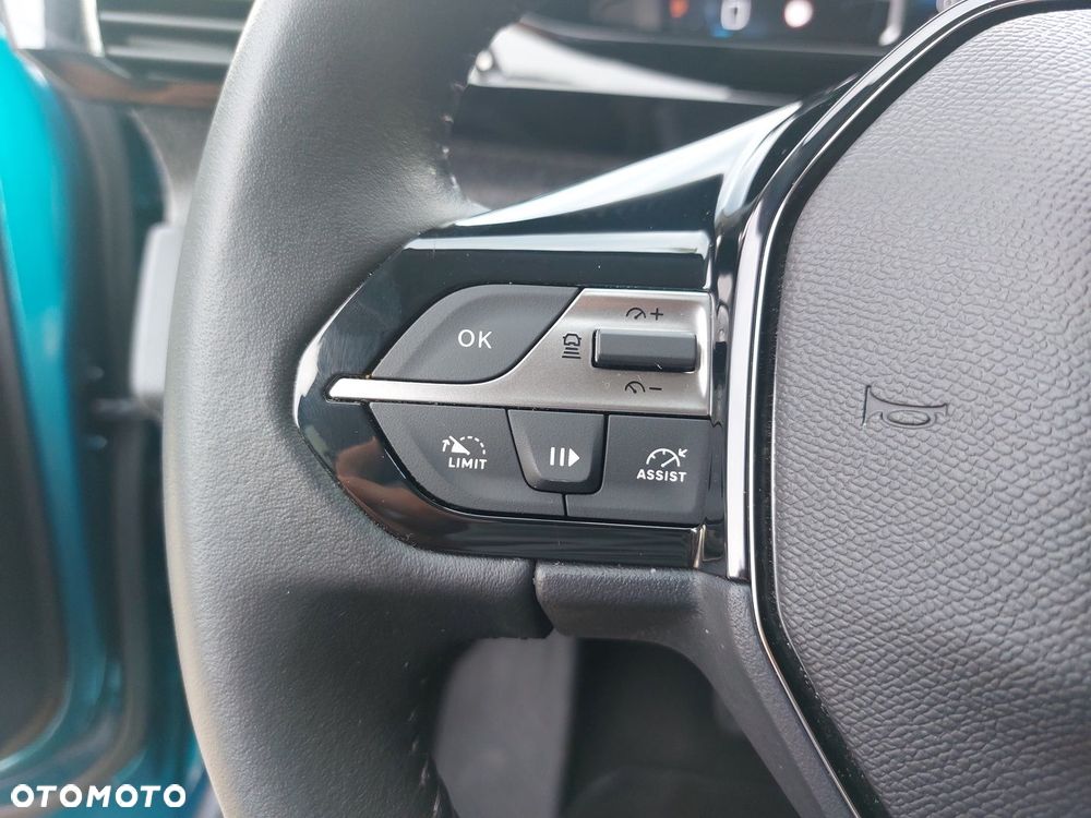 Peugeot 408 1.2 PureTech Allure S&S EAT8 - 17