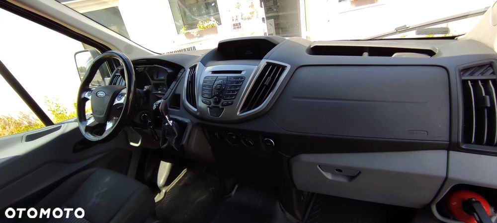 Ford TRANSIT - 12