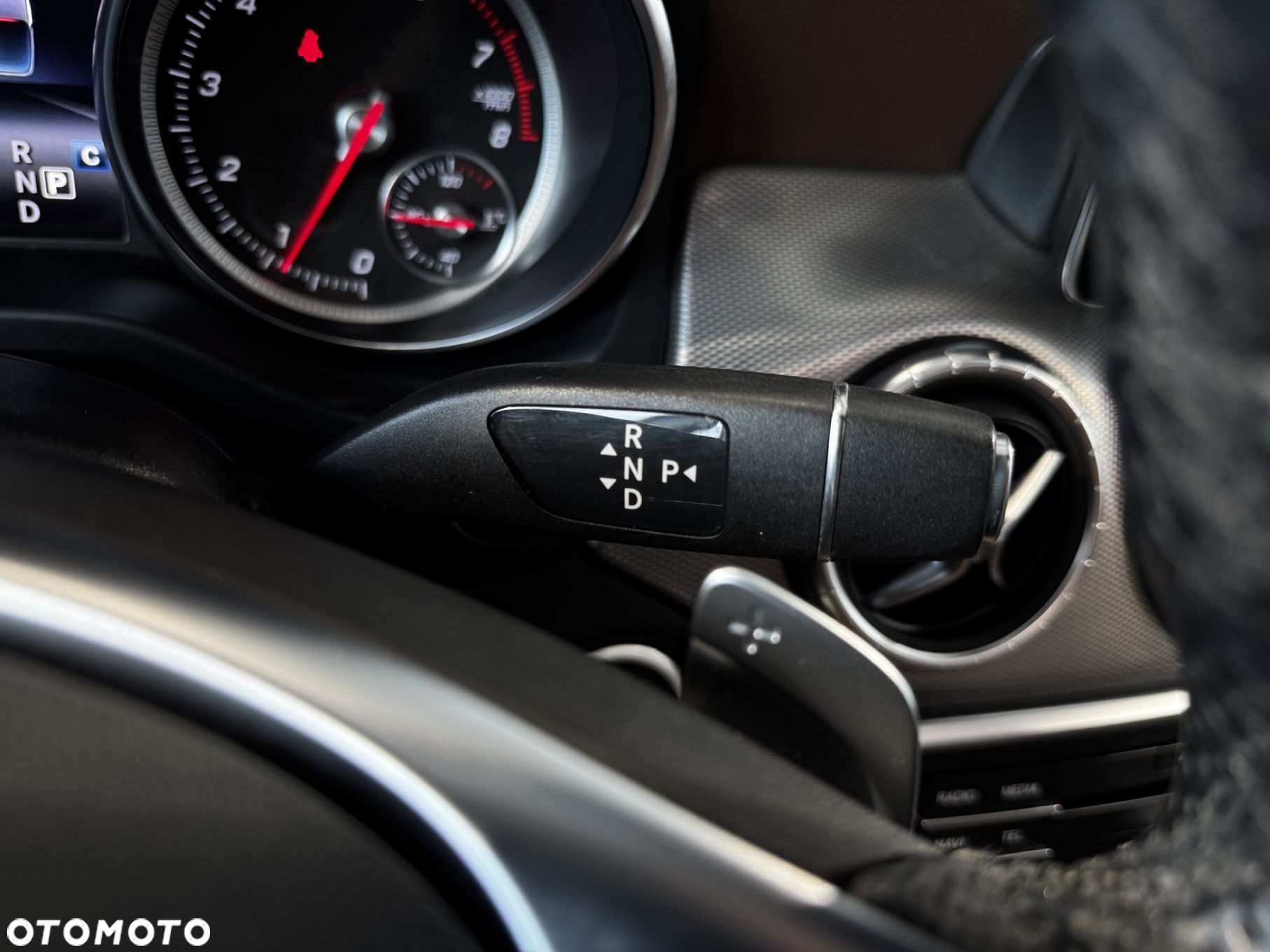 Mercedes-Benz CLA - 31