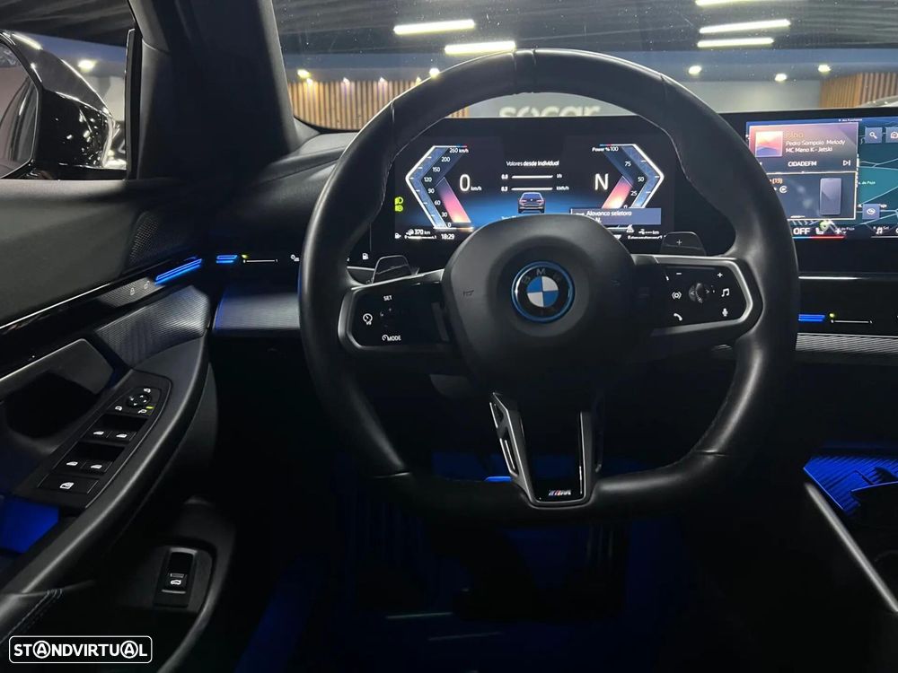 BMW 530 e Pack Desportivo M - 22
