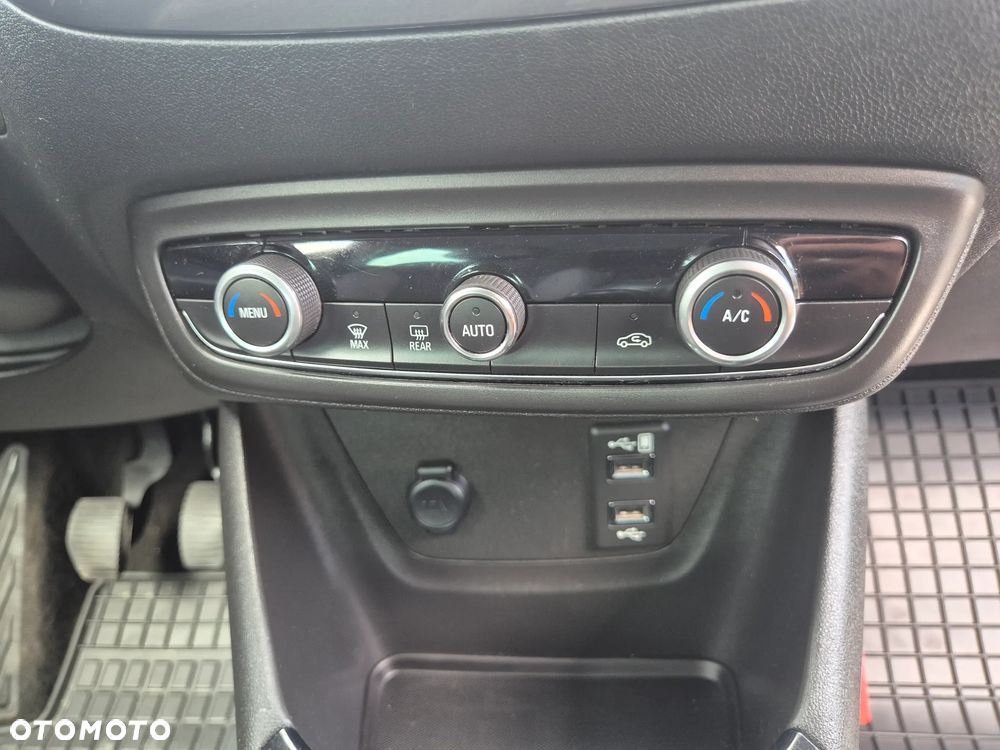 Opel Crossland X 1.2 T Elite S&S - 29