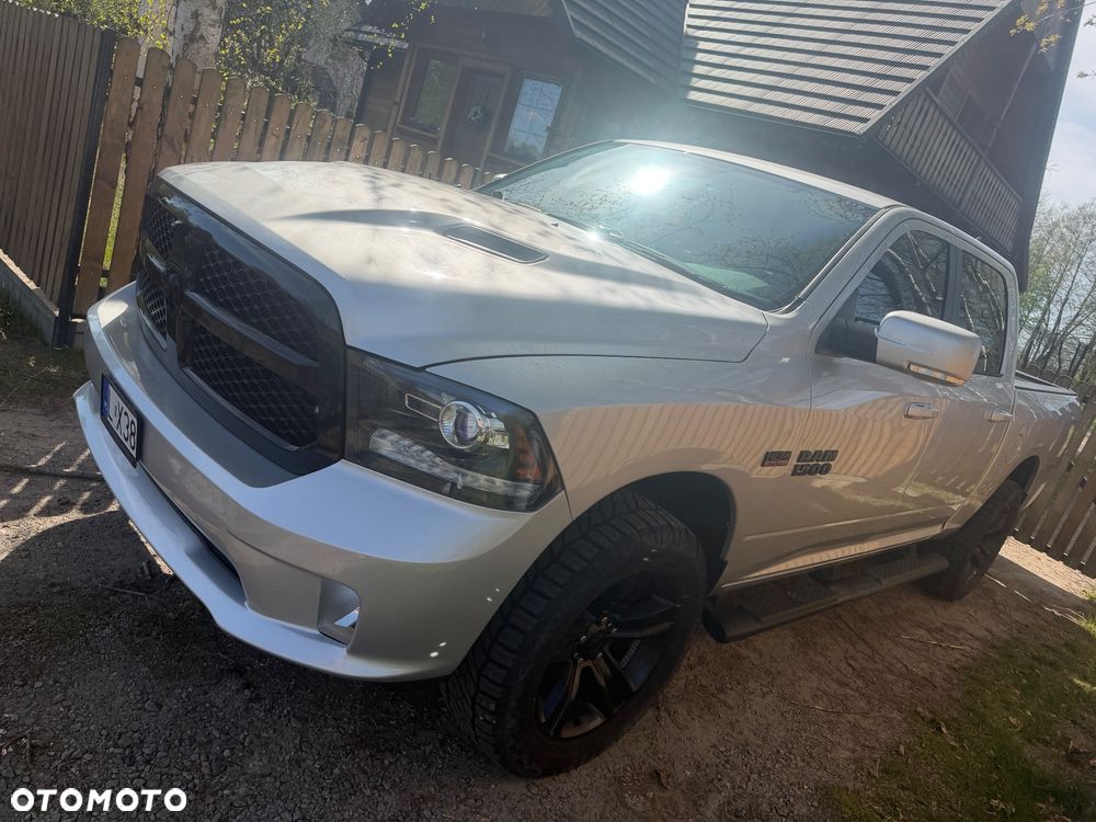 RAM 1500 Crew Cab Sport - 3
