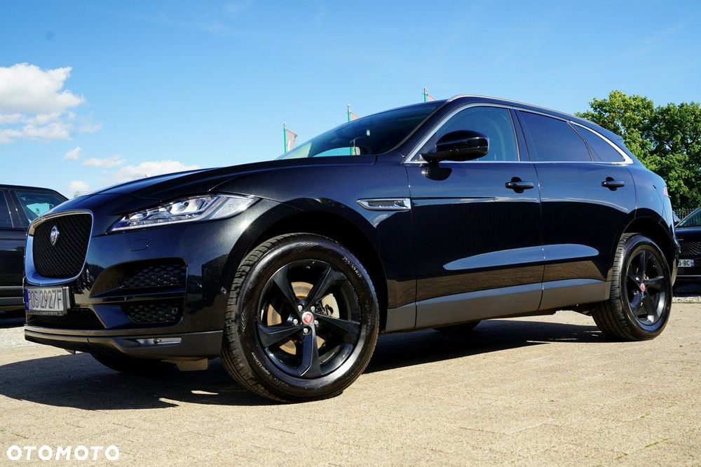 Jaguar F-Pace - 8