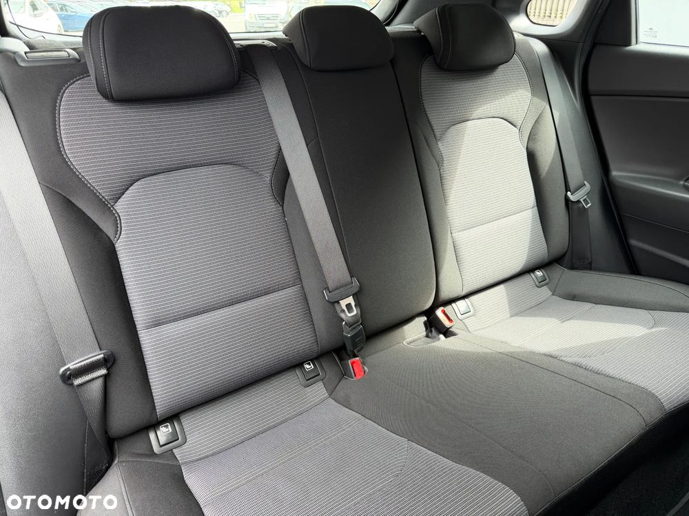 Hyundai i30 1.5 DPI Classic + - 24