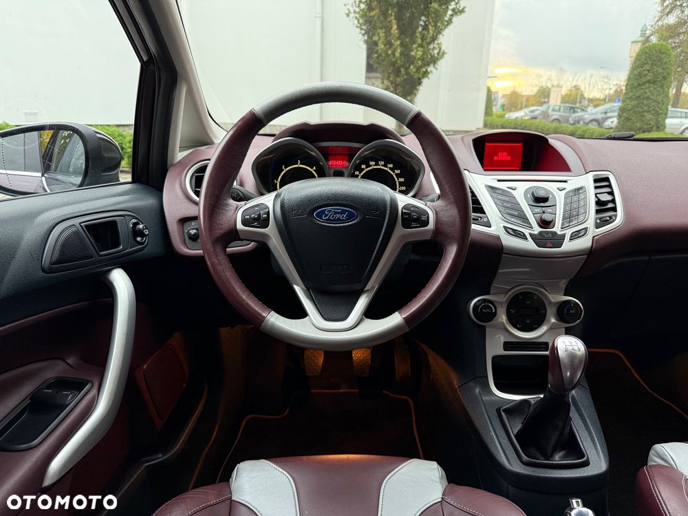 Ford Fiesta 1.6 TDCi Platinium X - 25