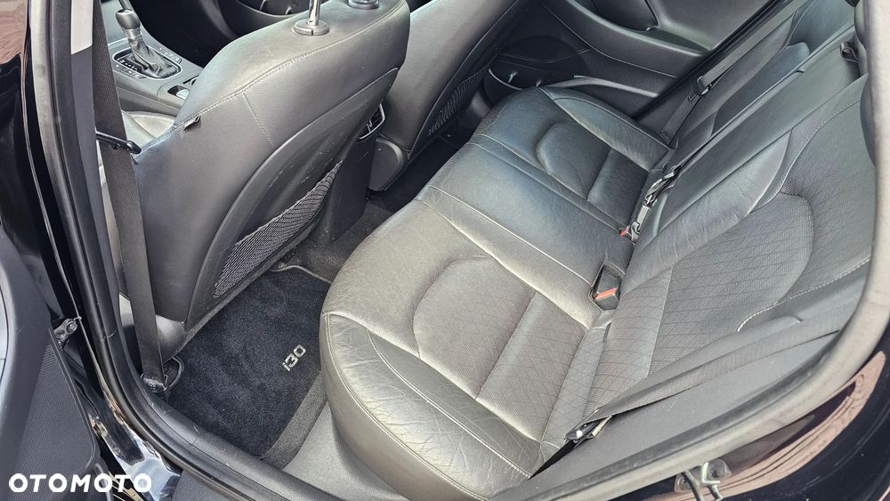 Hyundai i30 1.4 T-GDI Premiere Luxury DCT - 15