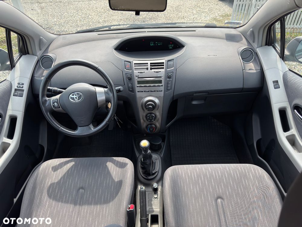 Toyota Yaris 1.33 Sol - 19