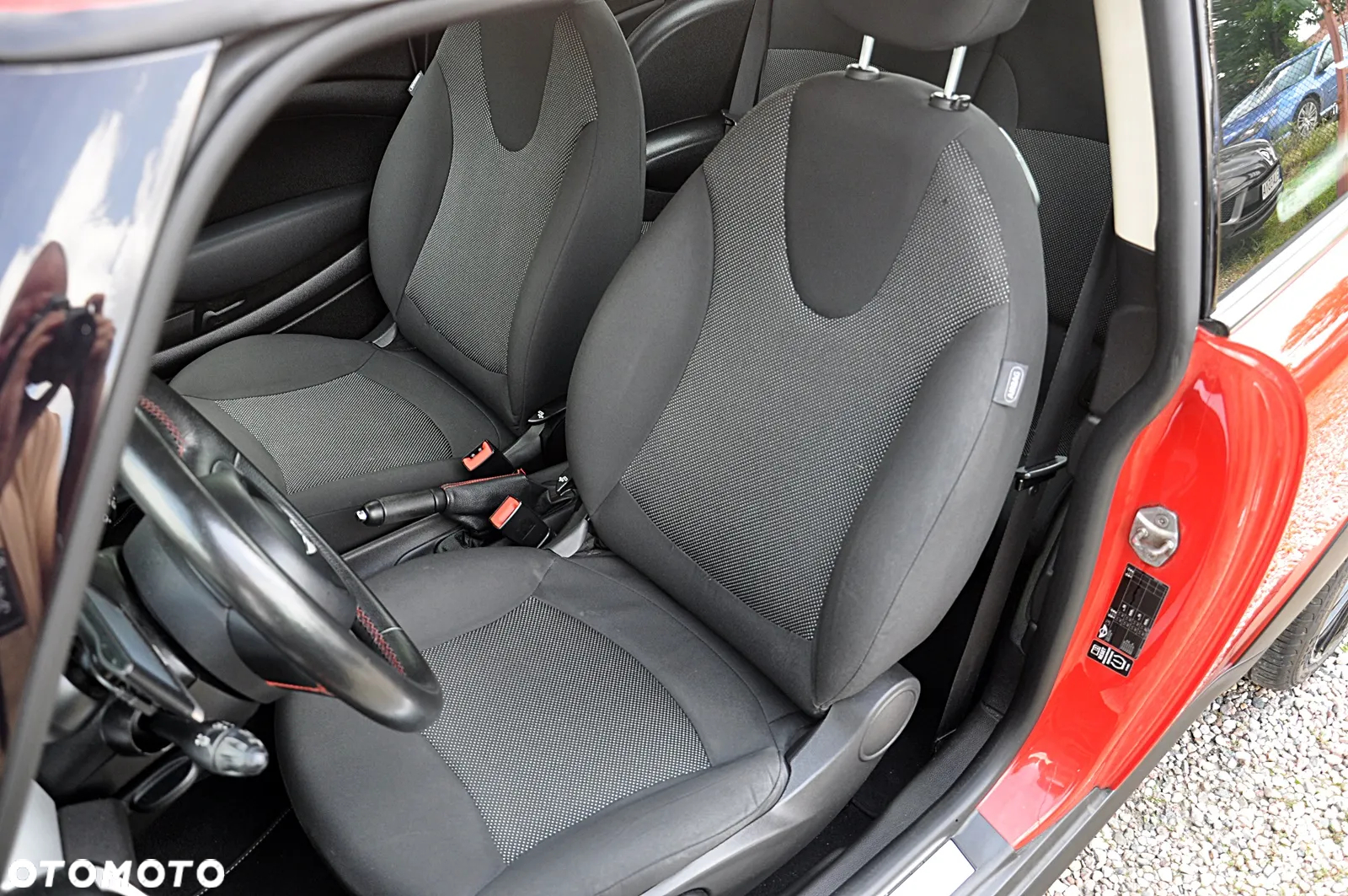 MINI ONE Standard - 16