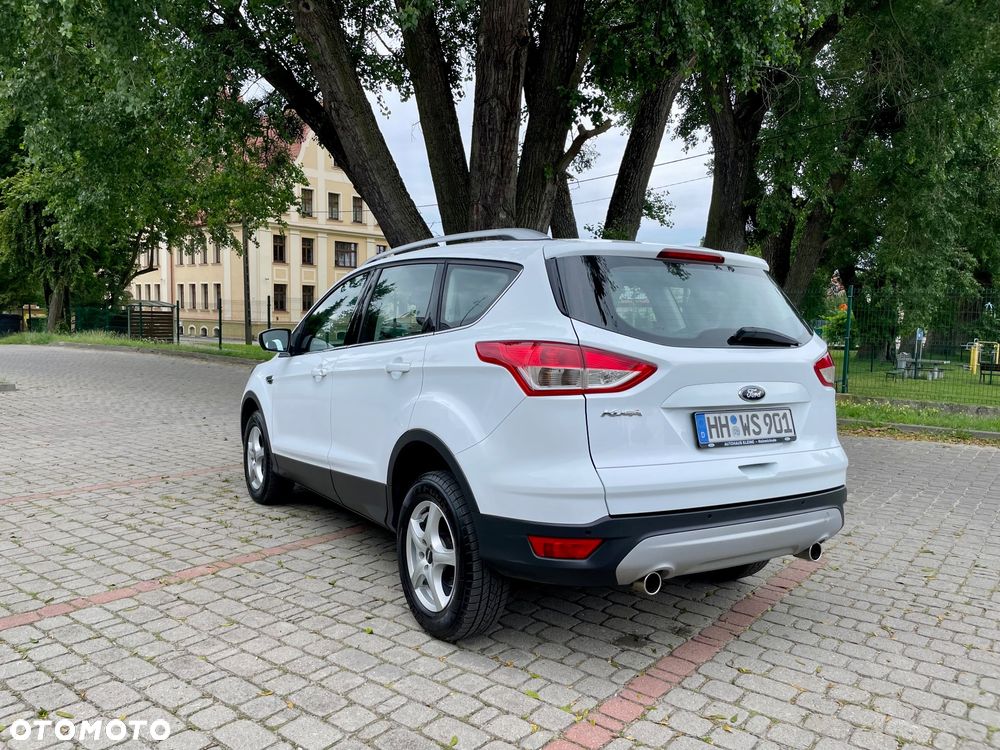 Ford Kuga 2.0 TDCi 4WD Titanium - 4