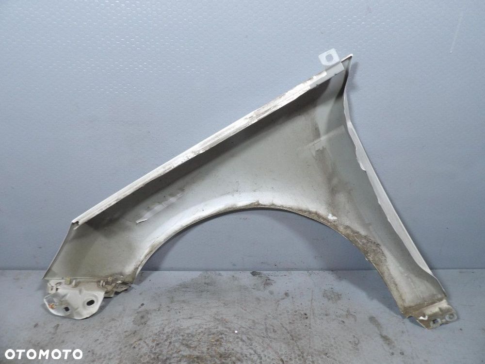 FORD FOCUS MK3 BŁOTNIK PRZÓD PRAWY  5F - 5