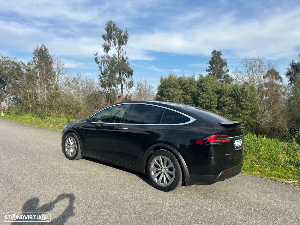 Tesla Model X 100D - 3