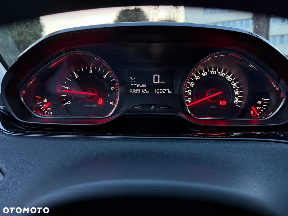 Peugeot 208 1.4 HDi Business Line - 28