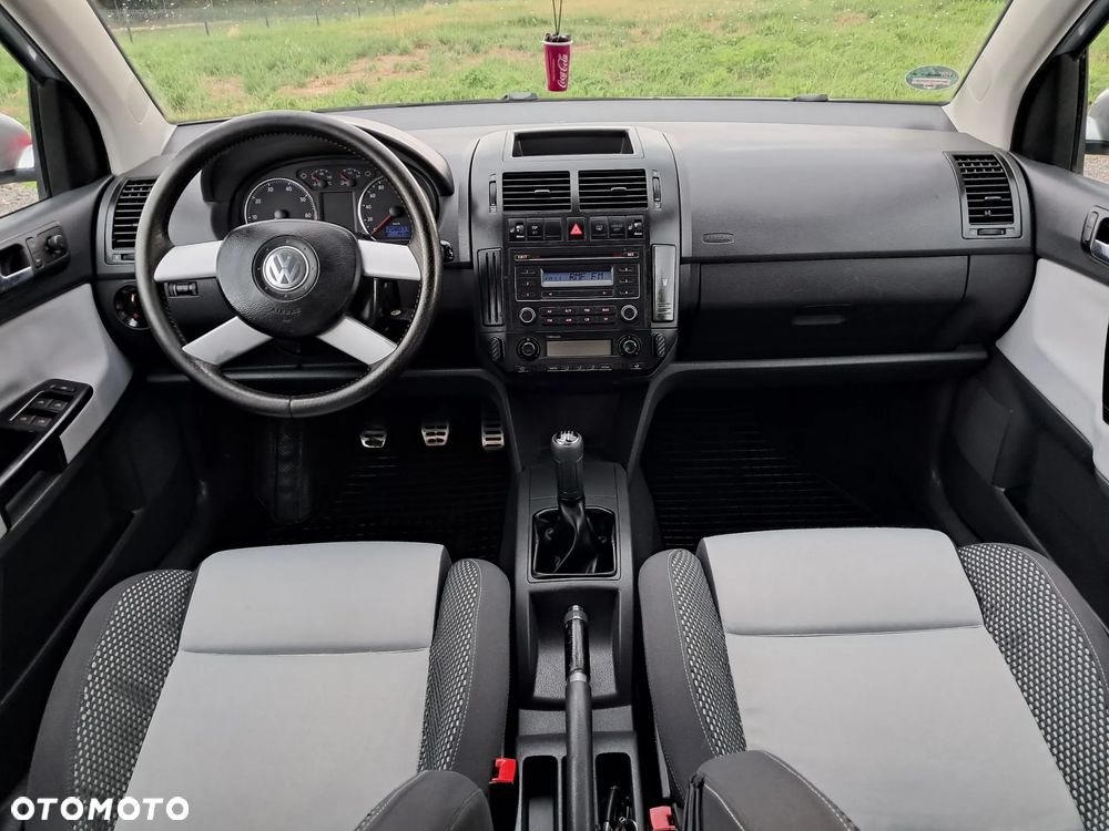 Volkswagen Polo Cross - 8