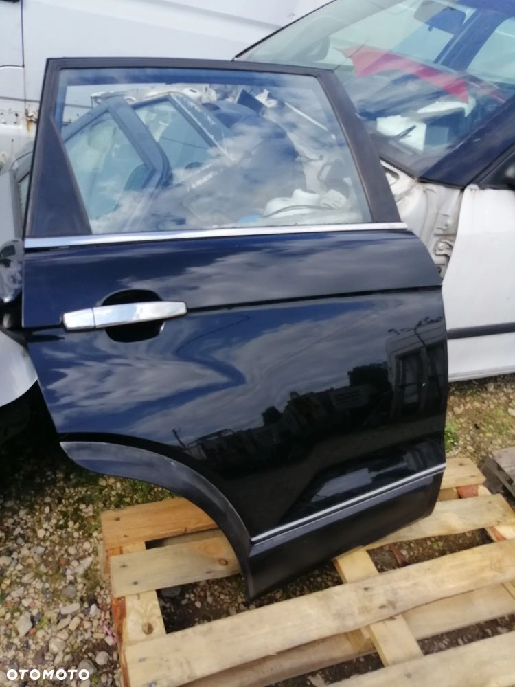 Chevrolet Captiva C100 drzwi kompletne kod lakieru 19U Black Mica bez korozji EU - 29
