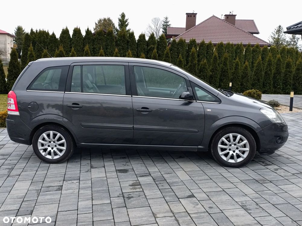 Opel Zafira 1.8 Cosmo - 6