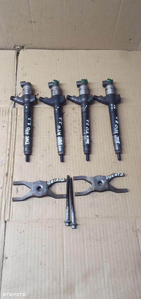 Wtrysk wtryskiwacz wtryskiwacze wtryski paliwa Fiat Ducato III 2.2 JTD 6C1Q-9K546-AC - 1