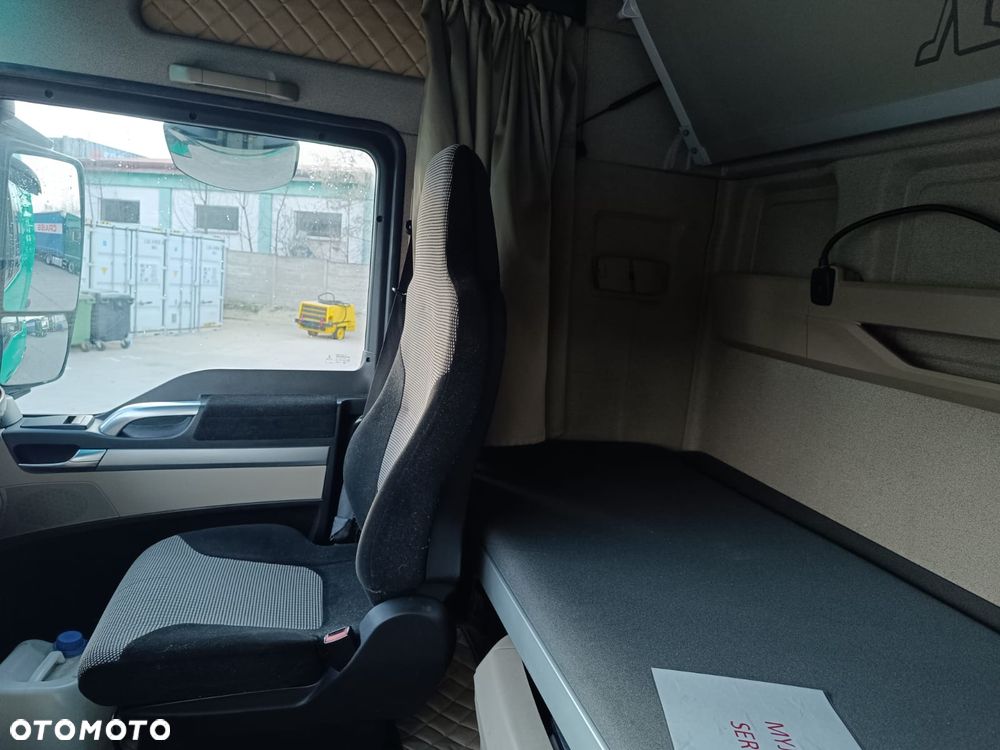 MAN TGX - 8