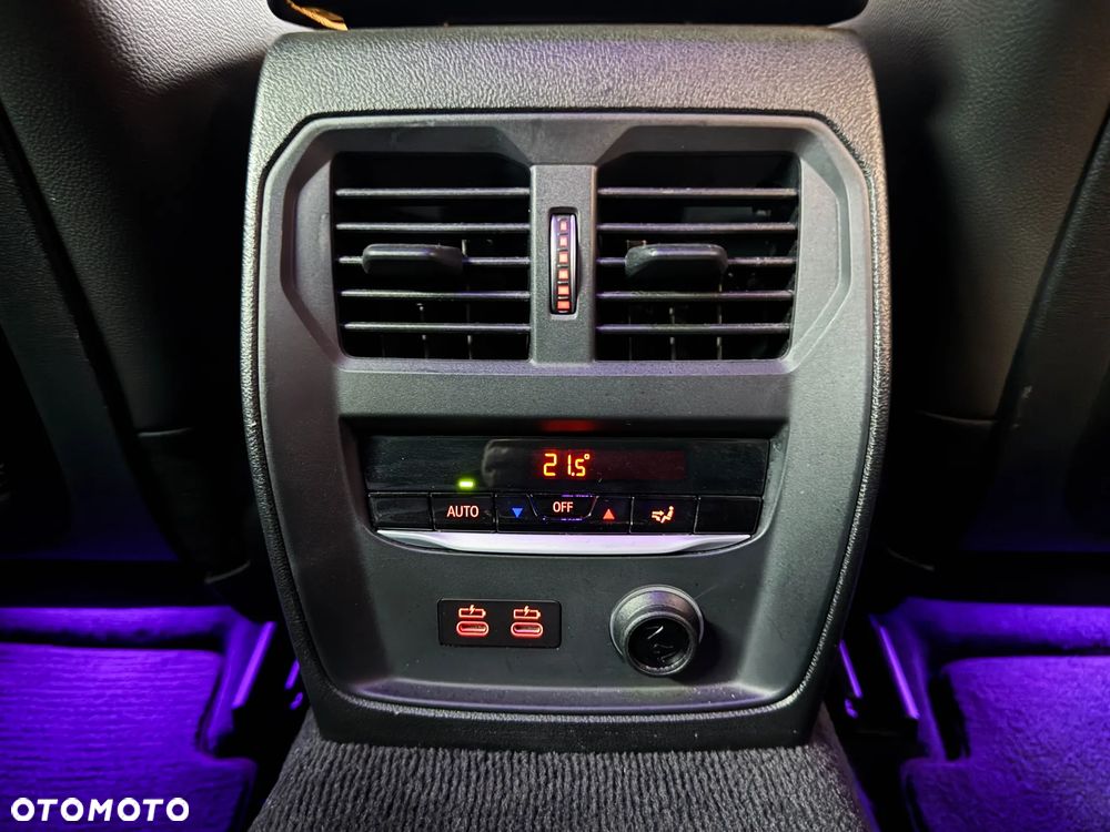 BMW Seria 3 320d xDrive M Sport Shadow - 27