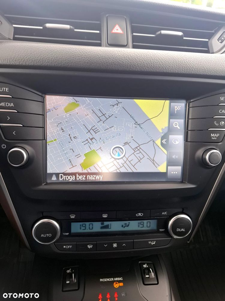 Toyota Avensis - 28
