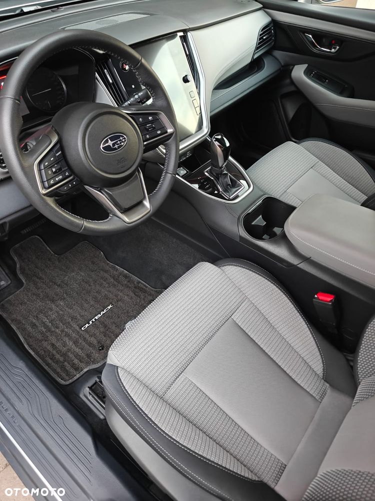 Subaru Outback 2.5i Lineartronic Platinum - 18