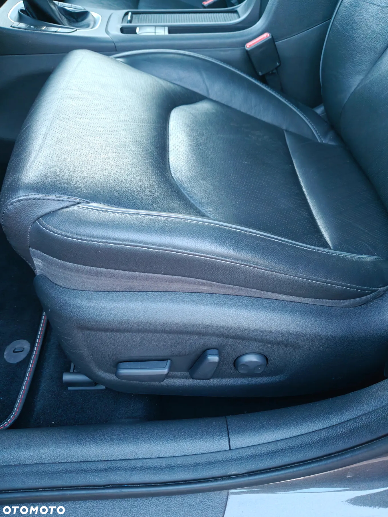 Hyundai i30 Fastback 1.6 CRDI Premium - 11