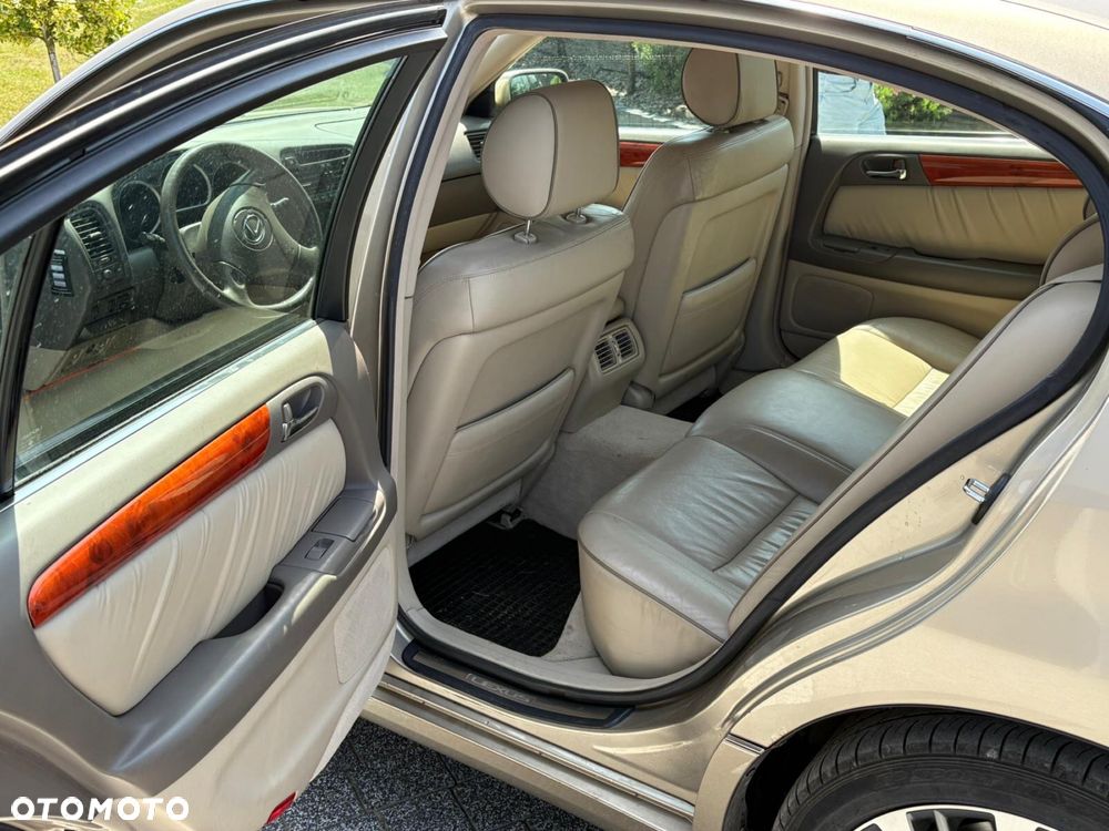 Lexus GS - 3