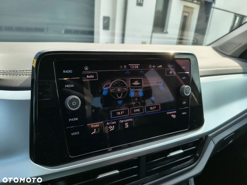 Volkswagen T-Roc ver-1-5-tsi-life - 23