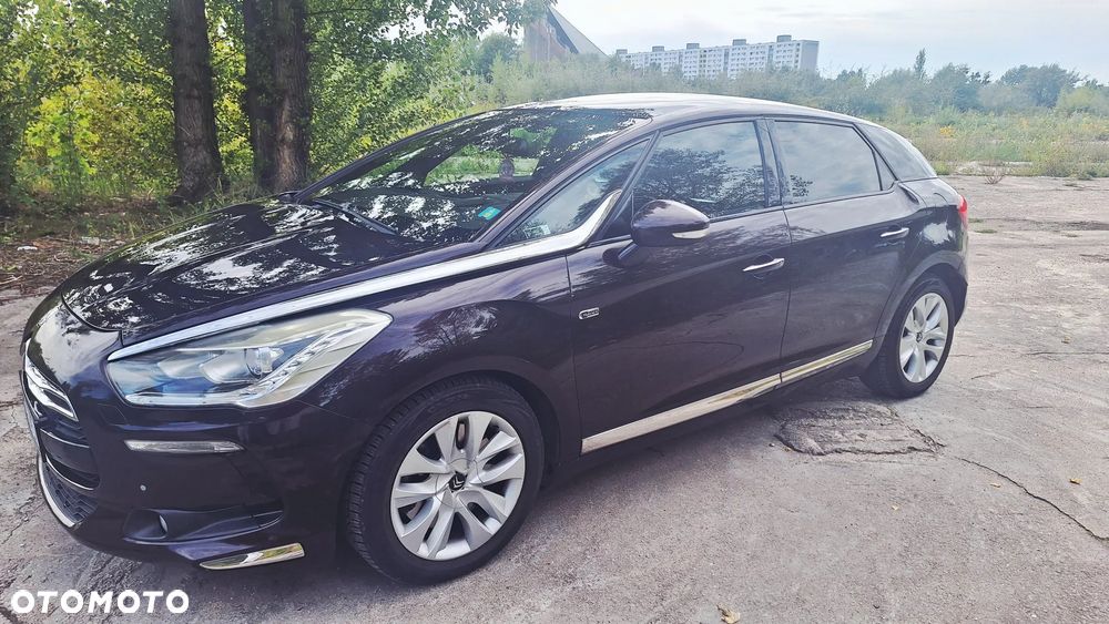 Citroën DS5 2.0 HDi Hybrid4 SoChic MCP - 2