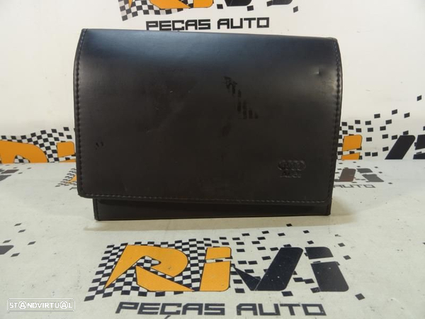 Manual De Utilizador Audi A6 (4F2, C6)  Livros / Manuais Do Utilizador