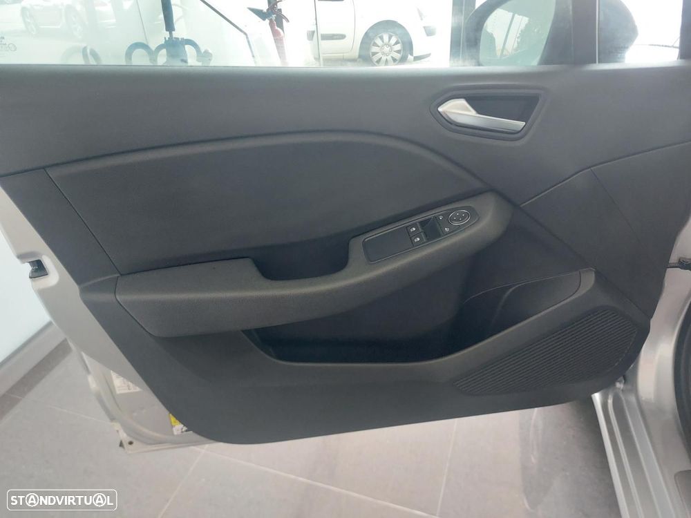 Renault Clio 1.0 TCe Techno - 17