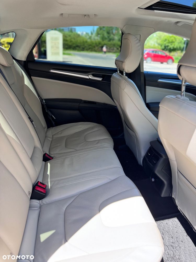 Ford Mondeo - 7