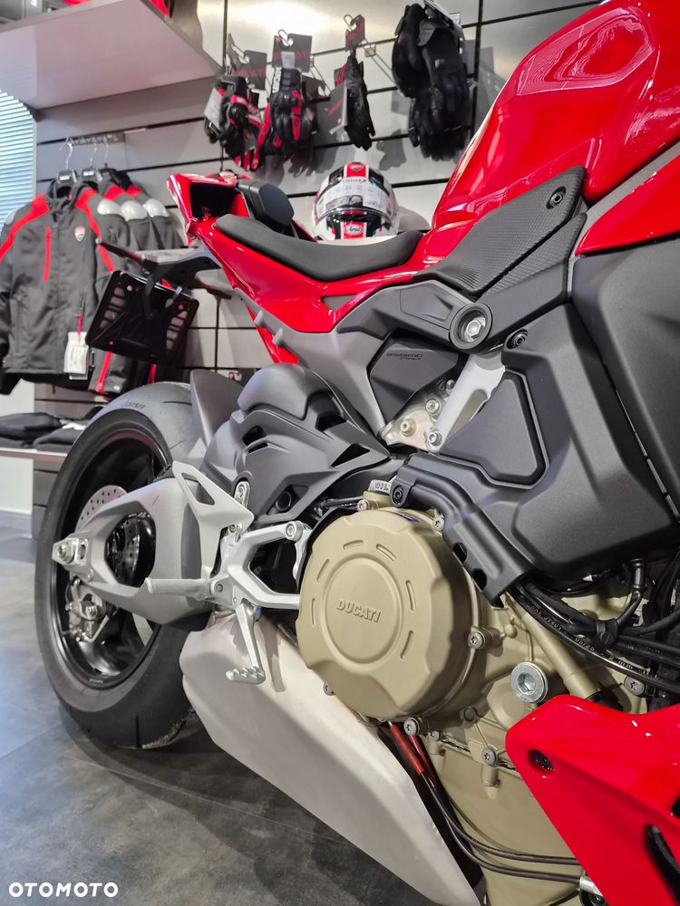 Ducati Streetfighter V4 - 8