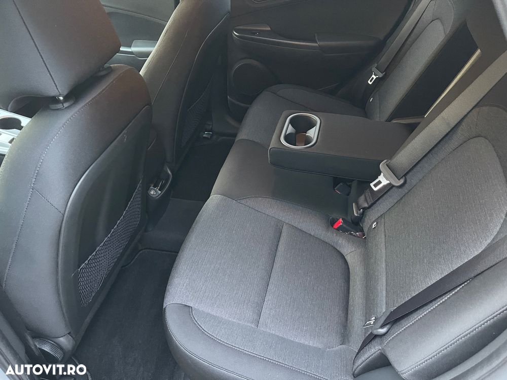 Hyundai KONA EV Advantage - 11