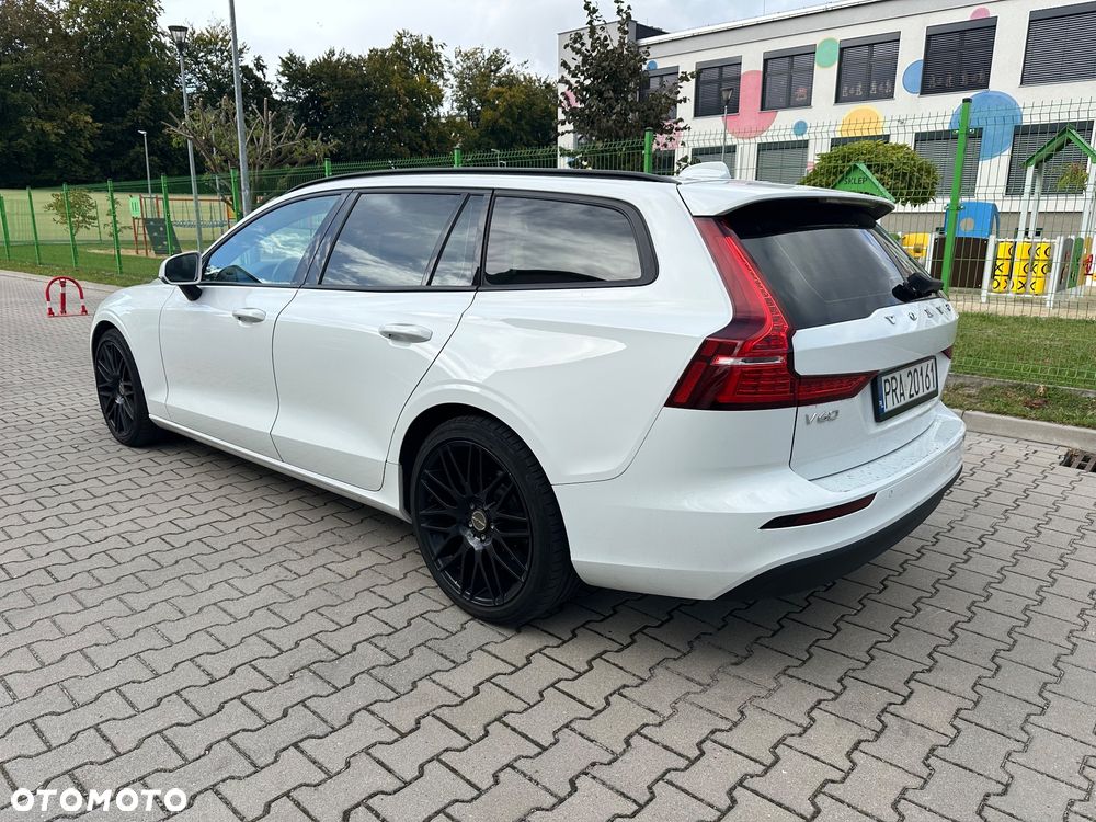 Volvo V60 D3 Momentum - 4